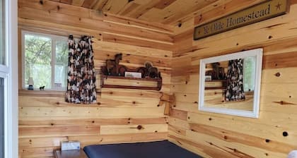 Site17-18 Glamping Bunkie & Tent-Small Urban Farm