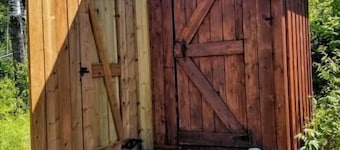 Site17-18 Glamping Bunkie & Tent-Small Urban Farm