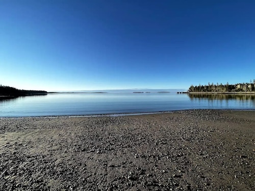 1 Bedroom cottage on the water with amazing views Cole Harbour Guysborough