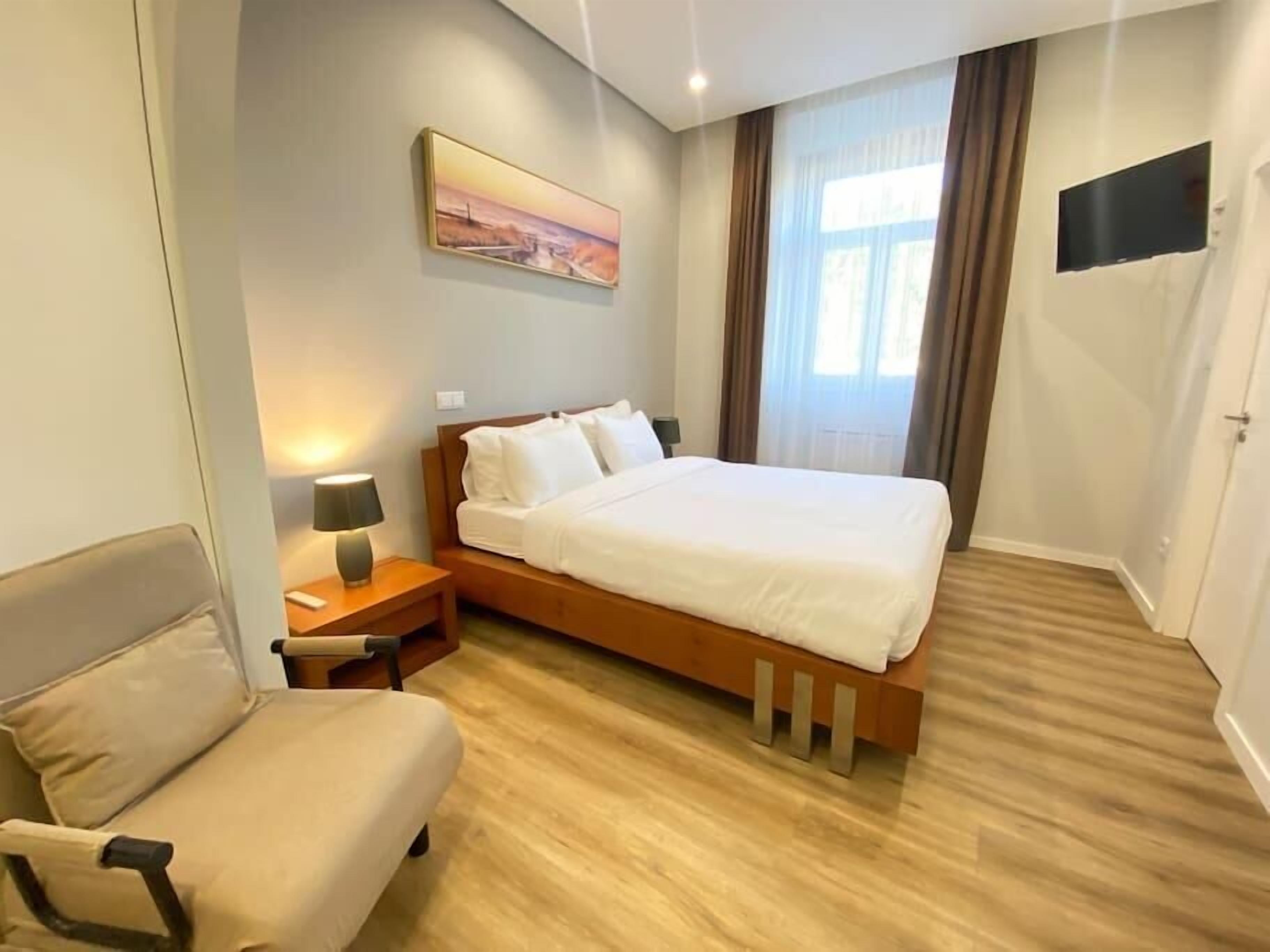 1 bedroom, iron/ironing board, travel cot, WiFi