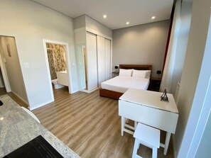 1 bedroom, travel cot, WiFi, bed sheets