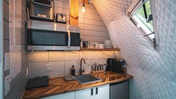 Fridge, microwave, stovetop, coffee/tea maker