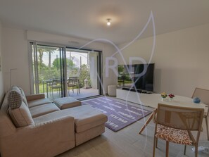 テレビ、ステレオ