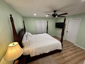 3 habitaciones, escritorio, tabla de planchar con plancha y wifi gratis 