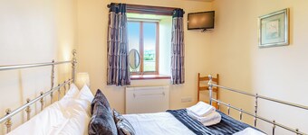 Warth Barn - UK44211