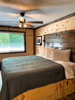 7 Schlafzimmer, Reisekinderbett, kostenloses WLAN, Bettwäsche