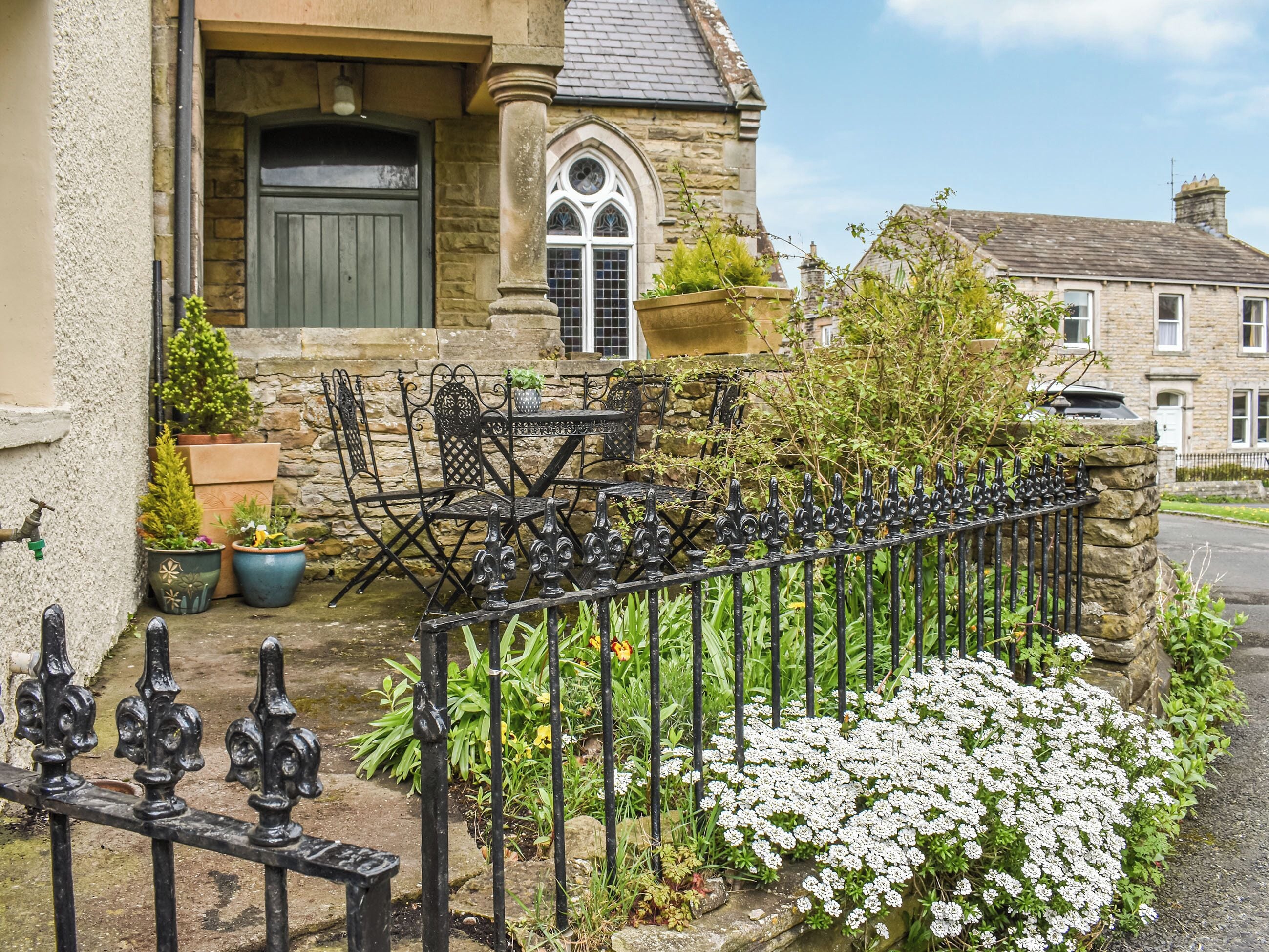 Sitting-out-area | East Stonelea, Aysgarth, near Leyburn