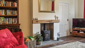 Unclassified image, 2 of 13, button - 2 bedroom accommodation in Aysgarth, near Leyburn (Aysgarth, near Leyburn)