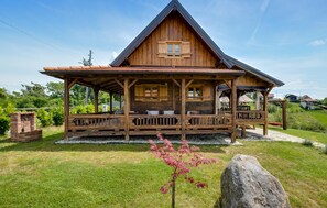 Property grounds - Cozy home in Popovaca with sauna (Popovaca)