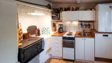 Réfrigérateur, four, plaque de cuisson, lave-vaisselle