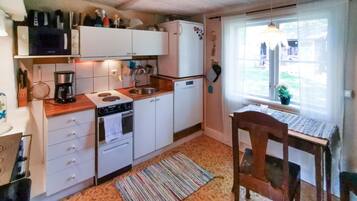 Réfrigérateur, four, plaque de cuisson, lave-vaisselle