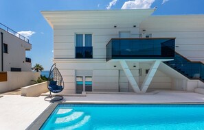 Pool - Lovely home in Crikvenica (Crikvenica)