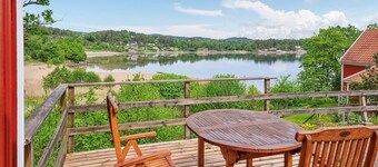 Amazing home in Lysekil with sauna