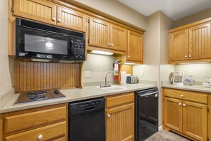 Fridge, microwave, oven, stovetop - Perfect for a Couples' Getaway! Full Condo + Connecting Suite with Kitchenette (Reeds Spring)