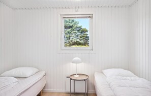 3 bedrooms, free WiFi - 3 bedroom gorgeous home in Hjørring (Hjørring)