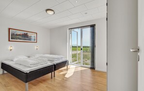 3 bedrooms