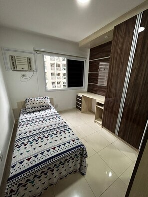 2 quartos, ferros/tábuas de passar roupa, Wi-Fi de cortesia