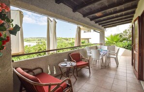 Outdoor dining - Lovely apartment in Capo Rizzuto (Capo Rizzuto)
