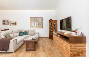 Smart TV - Beautiful home in Pula (Pula)