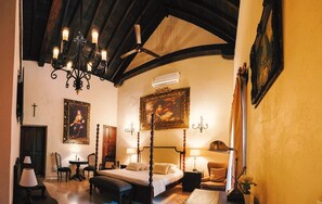 7 Schlafzimmer, Bügeleisen/Bügelbrett, WLAN, Bettwäsche