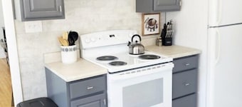 Dog Friendly|Fenced|Winter Monthly Rates