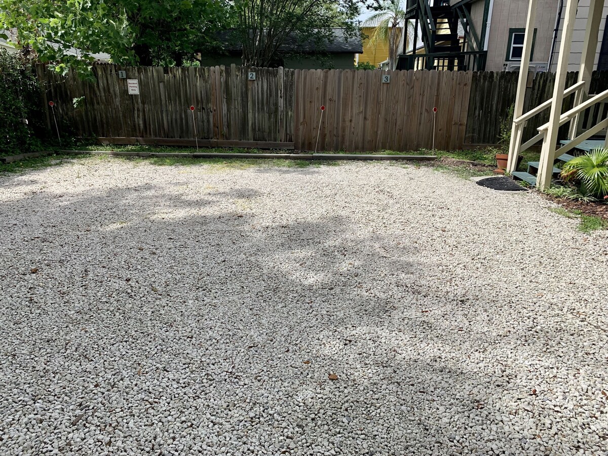 Photo 39 of Downtown Lodge-Clean-Pet Friendly-Free Parking