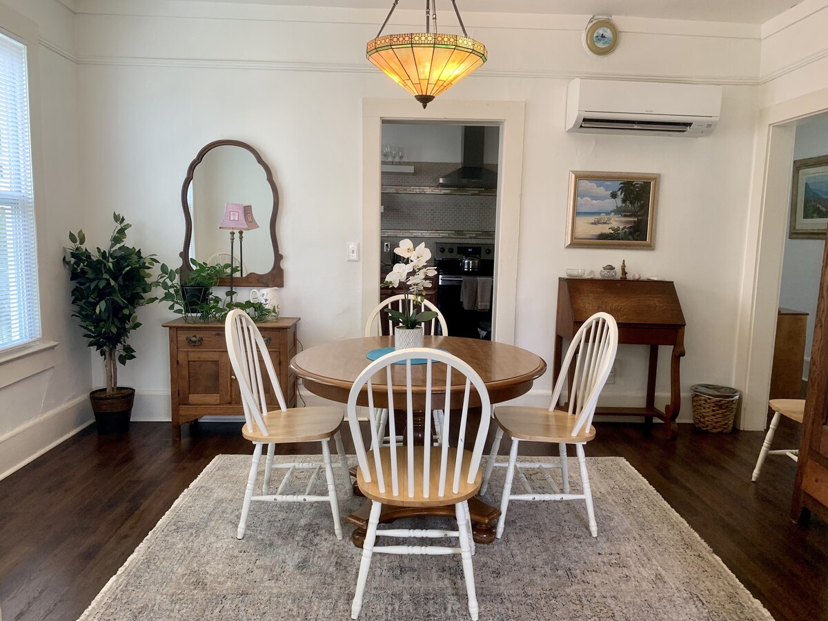 Photo 9 of Downtown Lodge-Clean-Pet Friendly-Free Parking