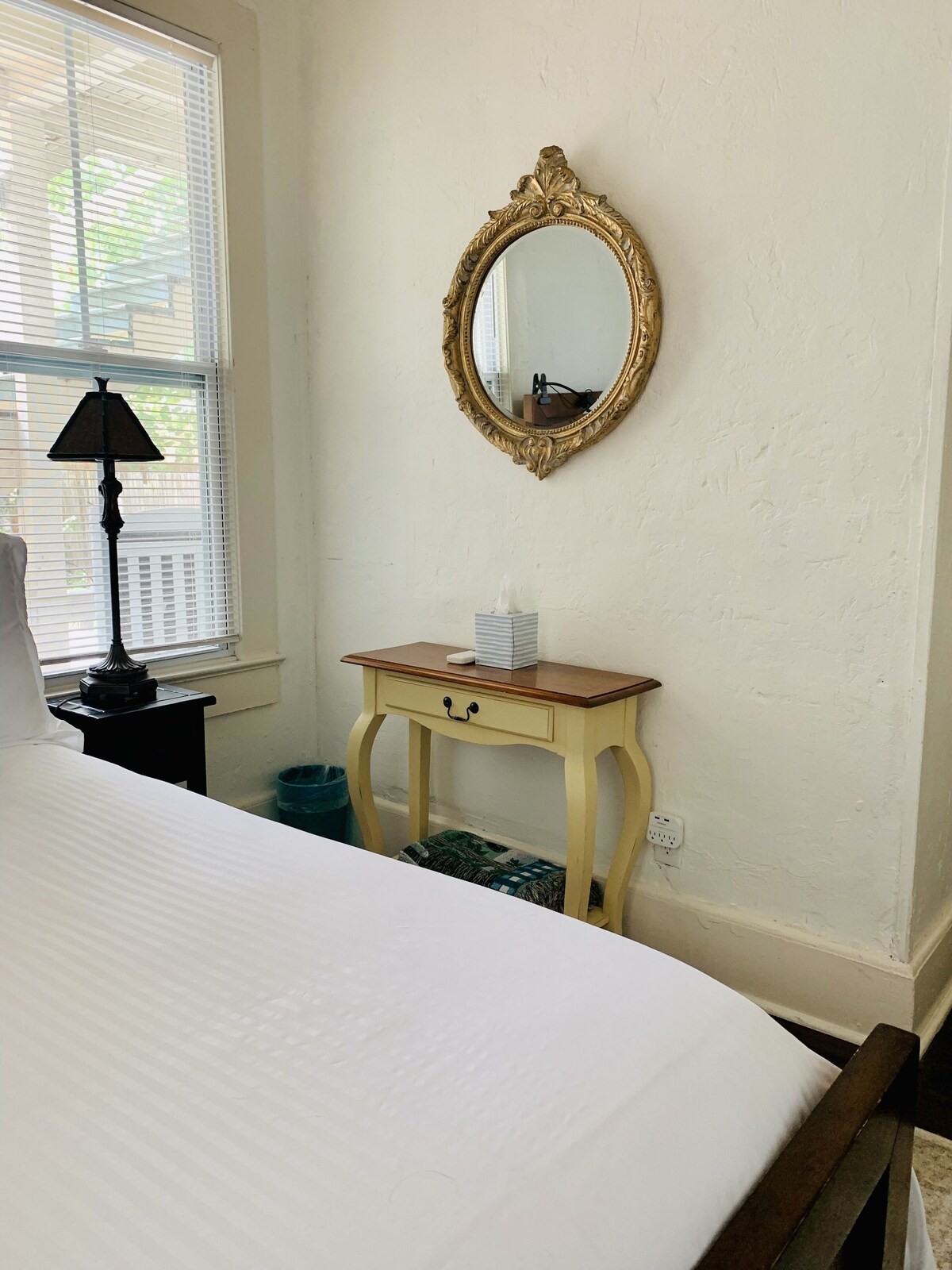 Photo 22 of Downtown Lodge-Clean-Pet Friendly-Free Parking