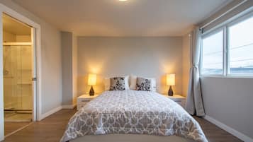 4 bedrooms, desk, iron/ironing board, free WiFi