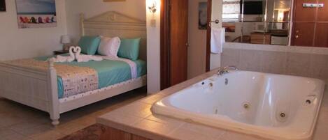 Fer et planche à repasser, Wi-Fi gratuit, draps fournis