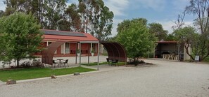Exterior - The Lydoun Motel (Chiltern)