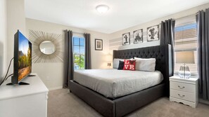 7 chambres, fer et planche à repasser, Wi-Fi, draps fournis