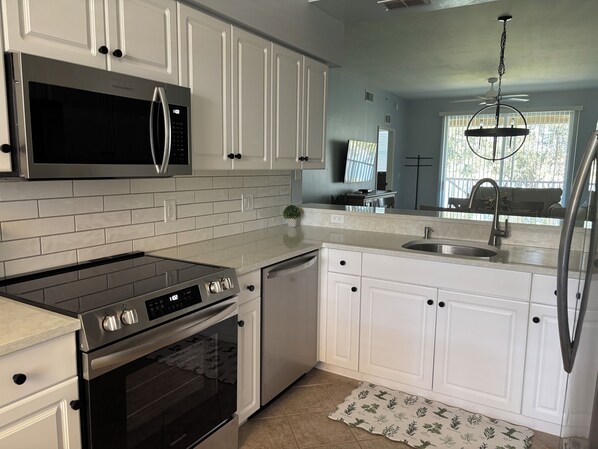 Fridge, microwave, oven, dishwasher