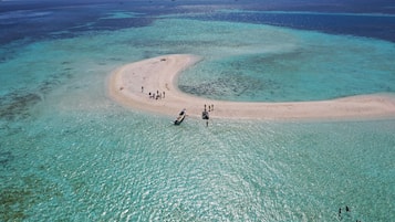 Plage à proximité, sable blanc