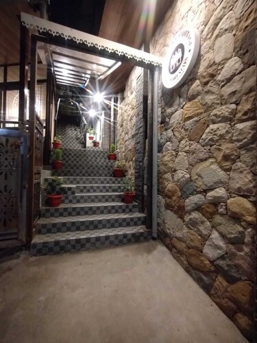Whytbank Cottage , Stylish Boutique Styled Cottage nested in hills of Mussoorie.