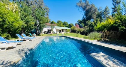 Cozy Chalet retreat in Hotel Boutique compound of Casona Lo Agurre