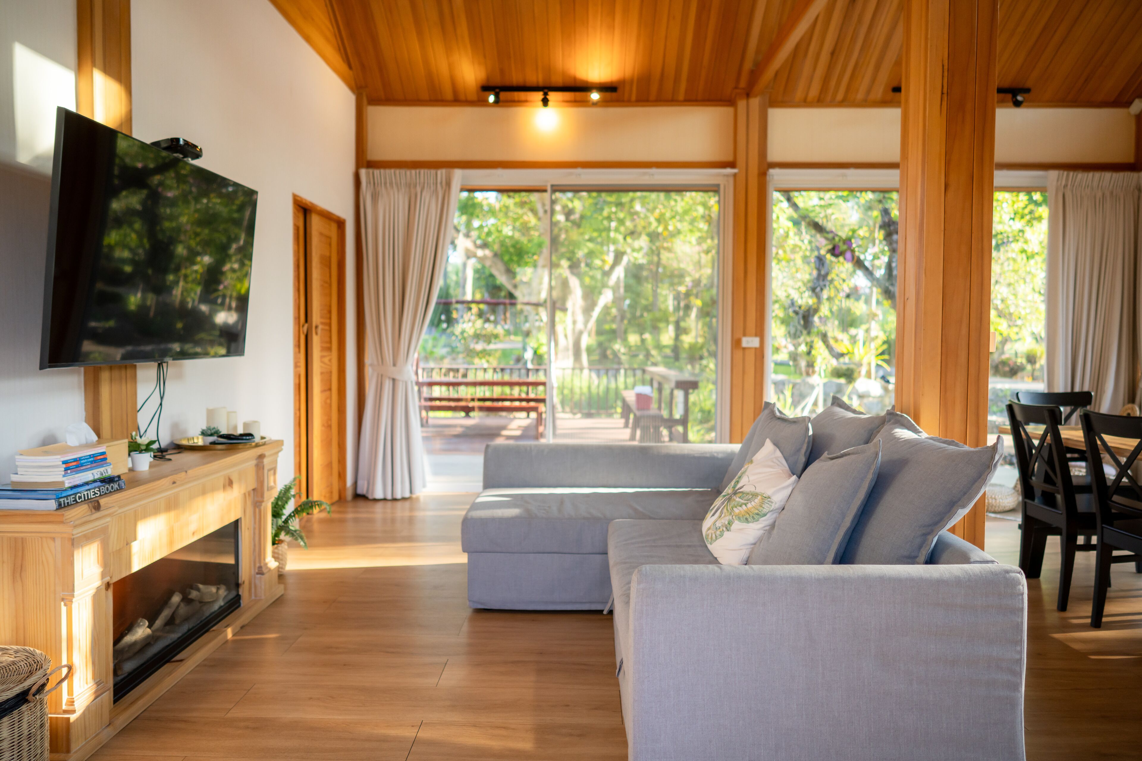 Two Bedroom Suite with Kitchen (Breakfast Included, Dinner Not Included) | Living area