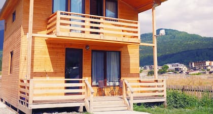 A 5-minute walk from the center, an eco-friendly cottage