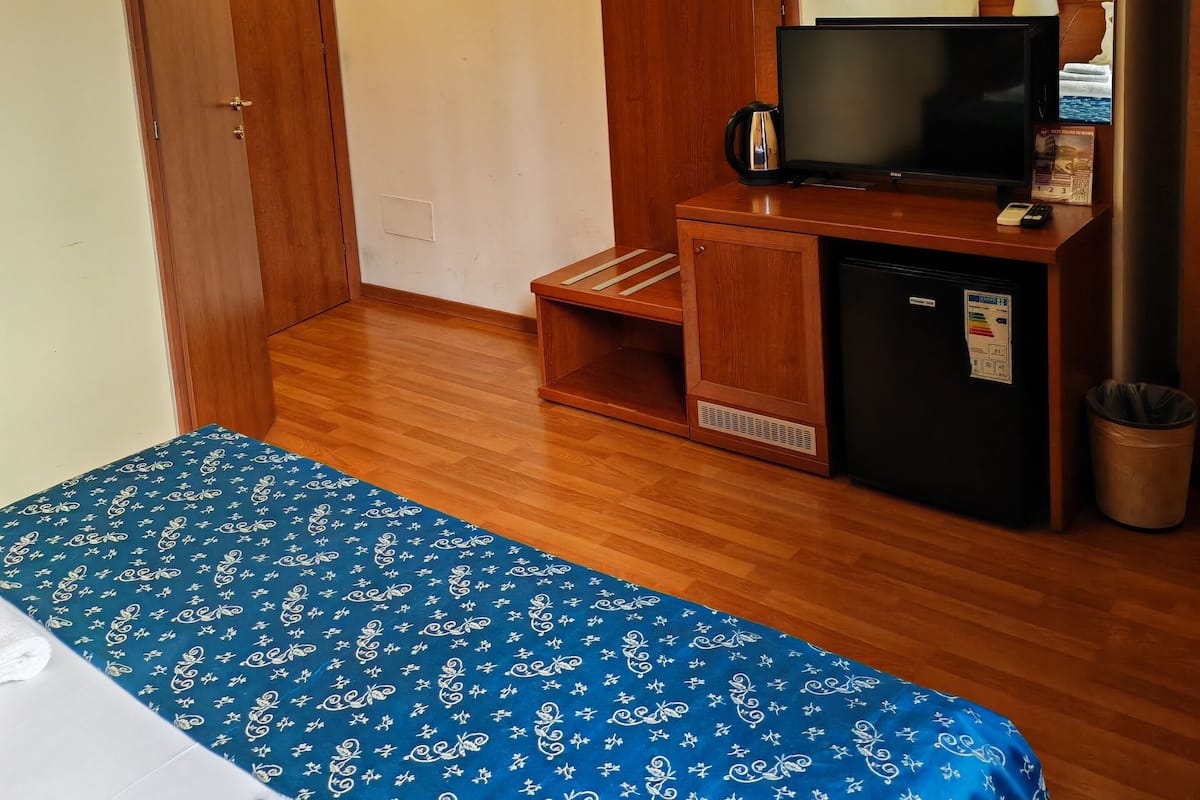經典客房 | 高級寢具、羽絨被、迷你吧、客房內保險箱