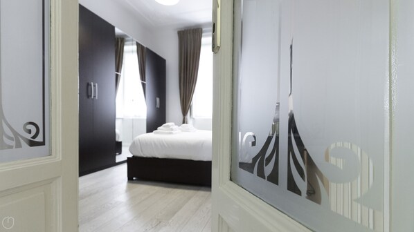 1 bedroom, iron/ironing board, WiFi, bed sheets - Spacious one-bedroom apartment in Art Nouveau style - 15 min from Milan Cathedral (Sesto San Giovanni)