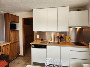 Fridge, microwave, oven, dishwasher - Studio cabin near Morillon cable car (Morillon Village)