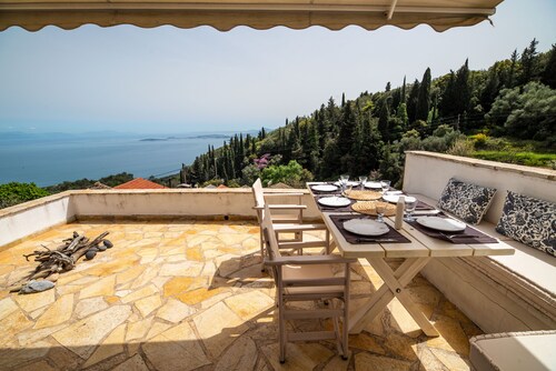 La casa Soleada by CorfuEscapes