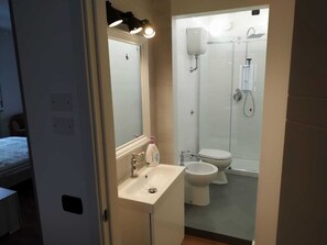 Handdoeken, zeep, shampoo, toiletpapier