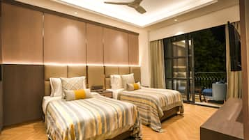 Business Twin Room, Smoking, City View | Premium bedding, individually decorated, individually furnished, desk