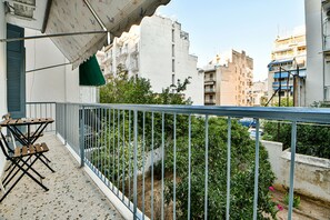 Property grounds - Stay in central Athens & close to public transport (Athina)