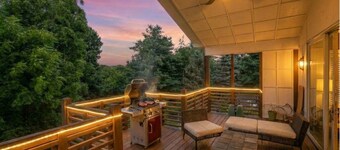 Luxury Home Near Downtown, Highlands, Expo & More!
