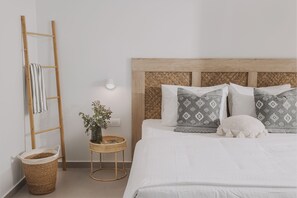 In-room safe, laptop workspace, soundproofing, iron/ironing board - Anassa Suites by Estia Adults Only (Hersonissos)