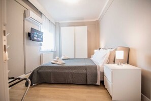 1 bedroom, free WiFi, bed sheets - Axd DownTown Spacious Lux Apartment (Alexandroupoli)