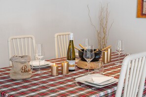 Dining - Cà da Sott a nice two bedroom apartment with private garden  (Terre di Pedemonte)