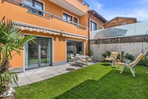 Outdoor dining - Cà da Sott a nice two bedroom apartment with private garden  (Terre di Pedemonte)